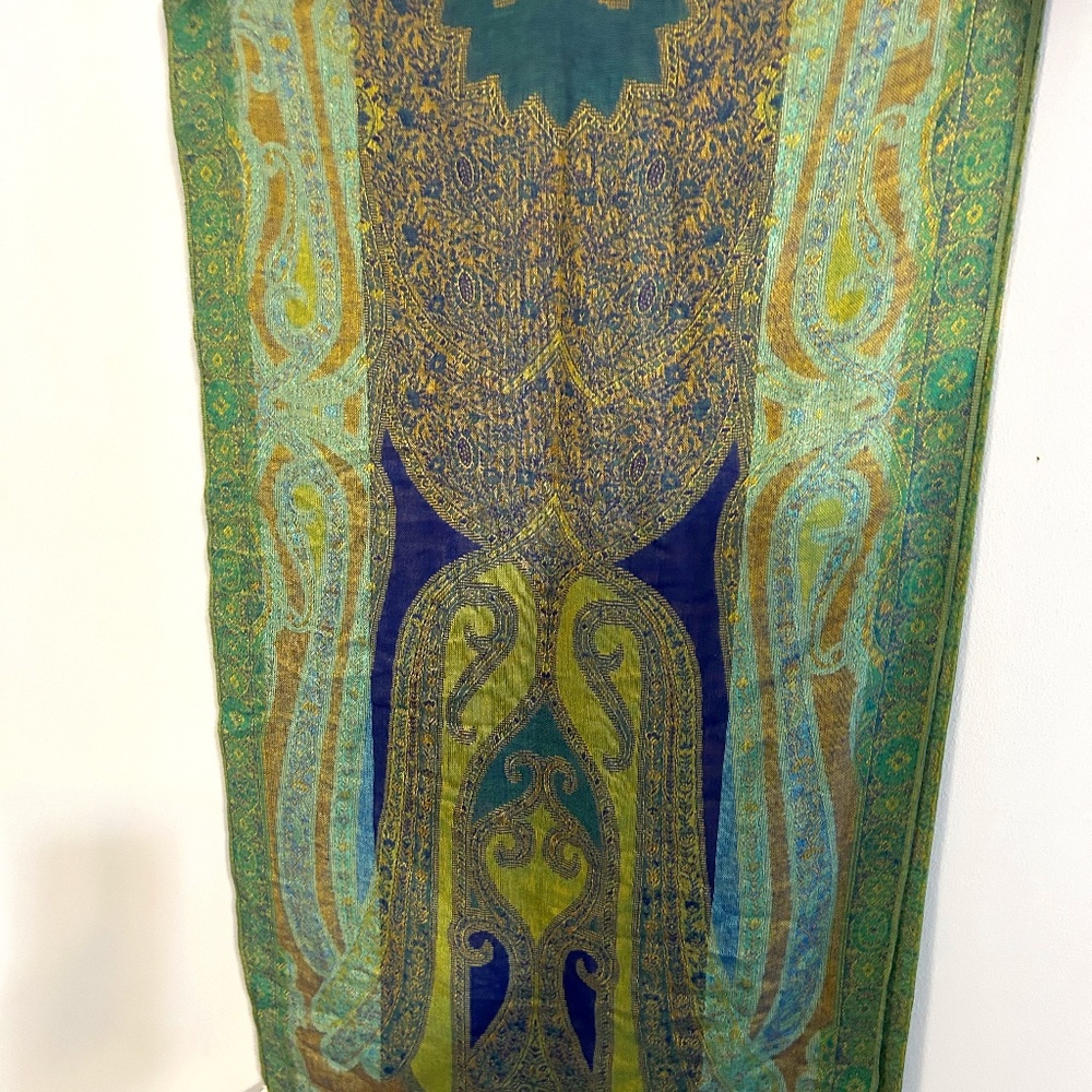 Green and blue pashmina